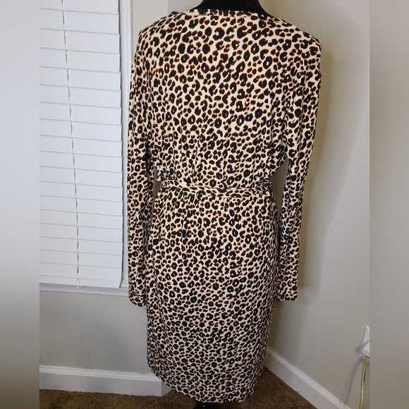 Kayla’s Armoire Leopard Print button Front Knit Dress Size Large NWT - Picture 3 of 6